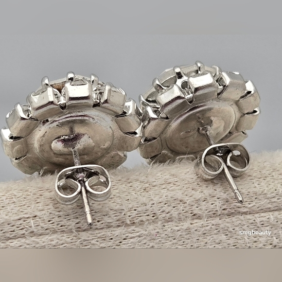 Vintage Crystal Stud Earrings Large Round & Clear Accent Stones 3/4” Bridal - Picture 6 of 9